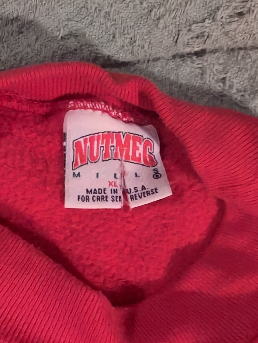 Nutmeg Mills Men’s Red Sweatshirt XL